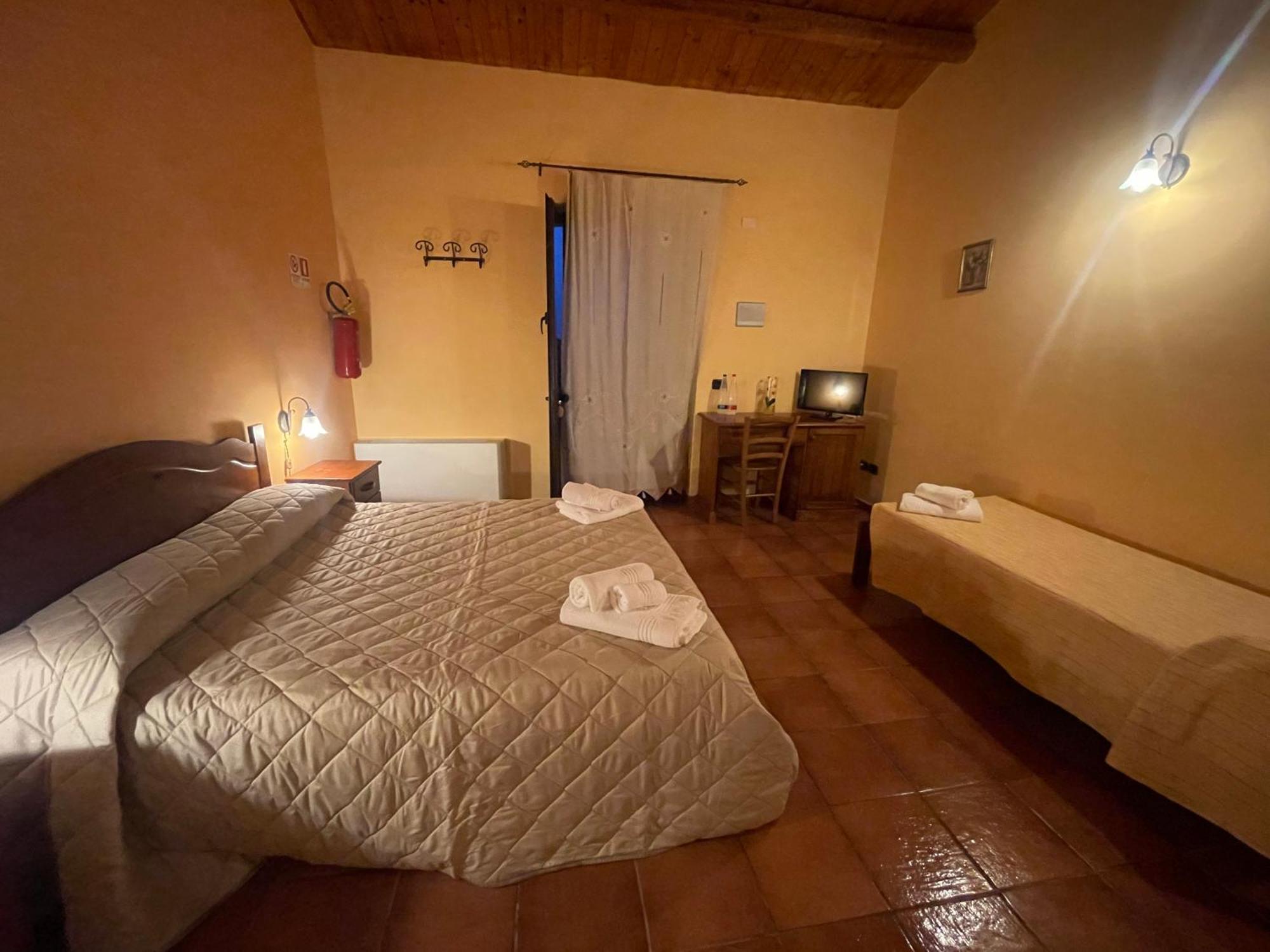 Agriturismo Russa Belladonna Caltagirone Exteriör bild